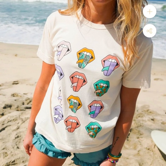 HerWaves | classic Tee rolling single quiver surf surfboard beach  Sz M - Picture 2 of 4